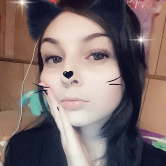 Meet your Posher, Alex - Picture 1 of 1